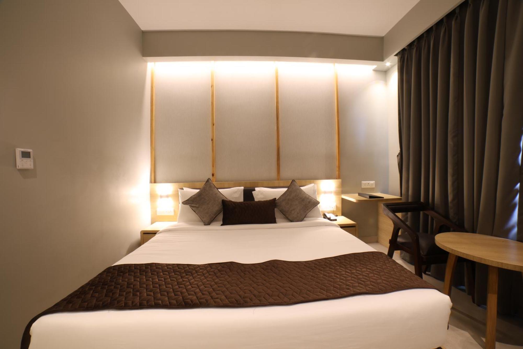 Northin Hotel Kalkuta Zewnętrze zdjęcie