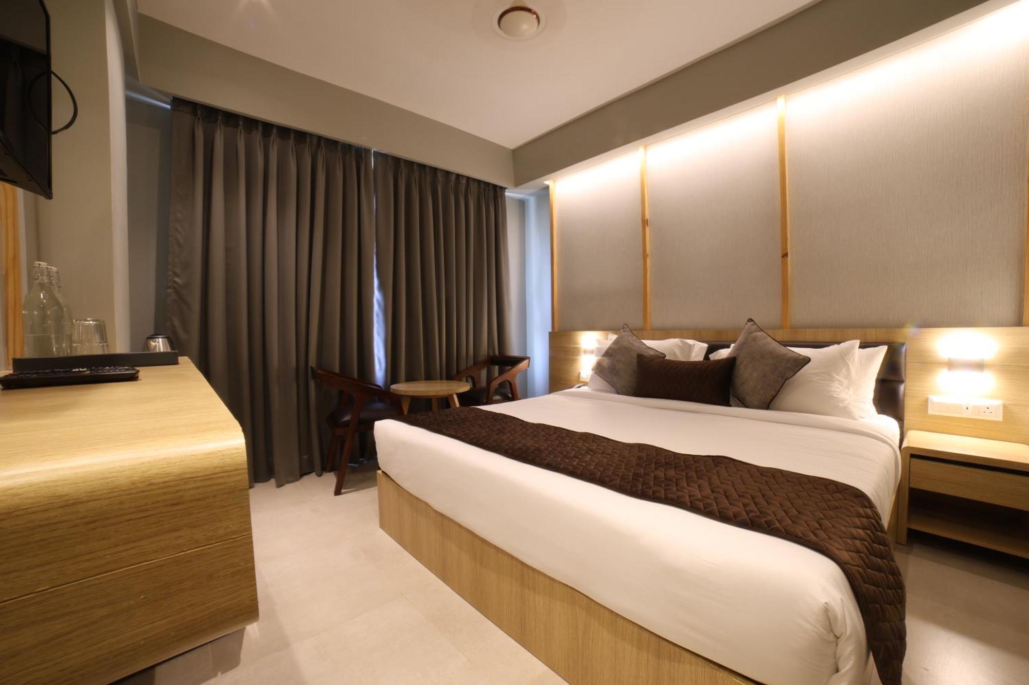 Northin Hotel Kalkuta Zewnętrze zdjęcie