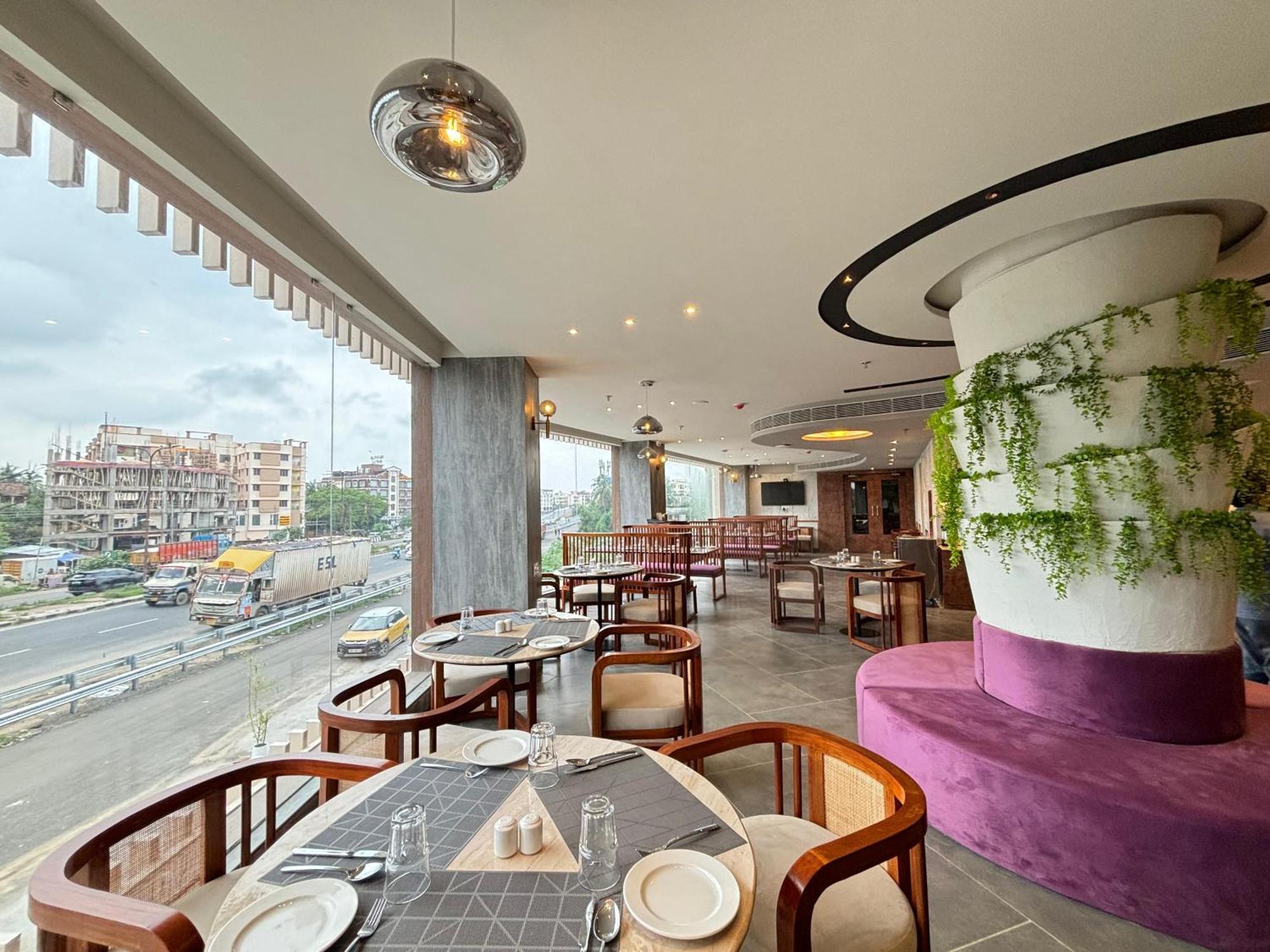 Northin Hotel Kalkuta Zewnętrze zdjęcie