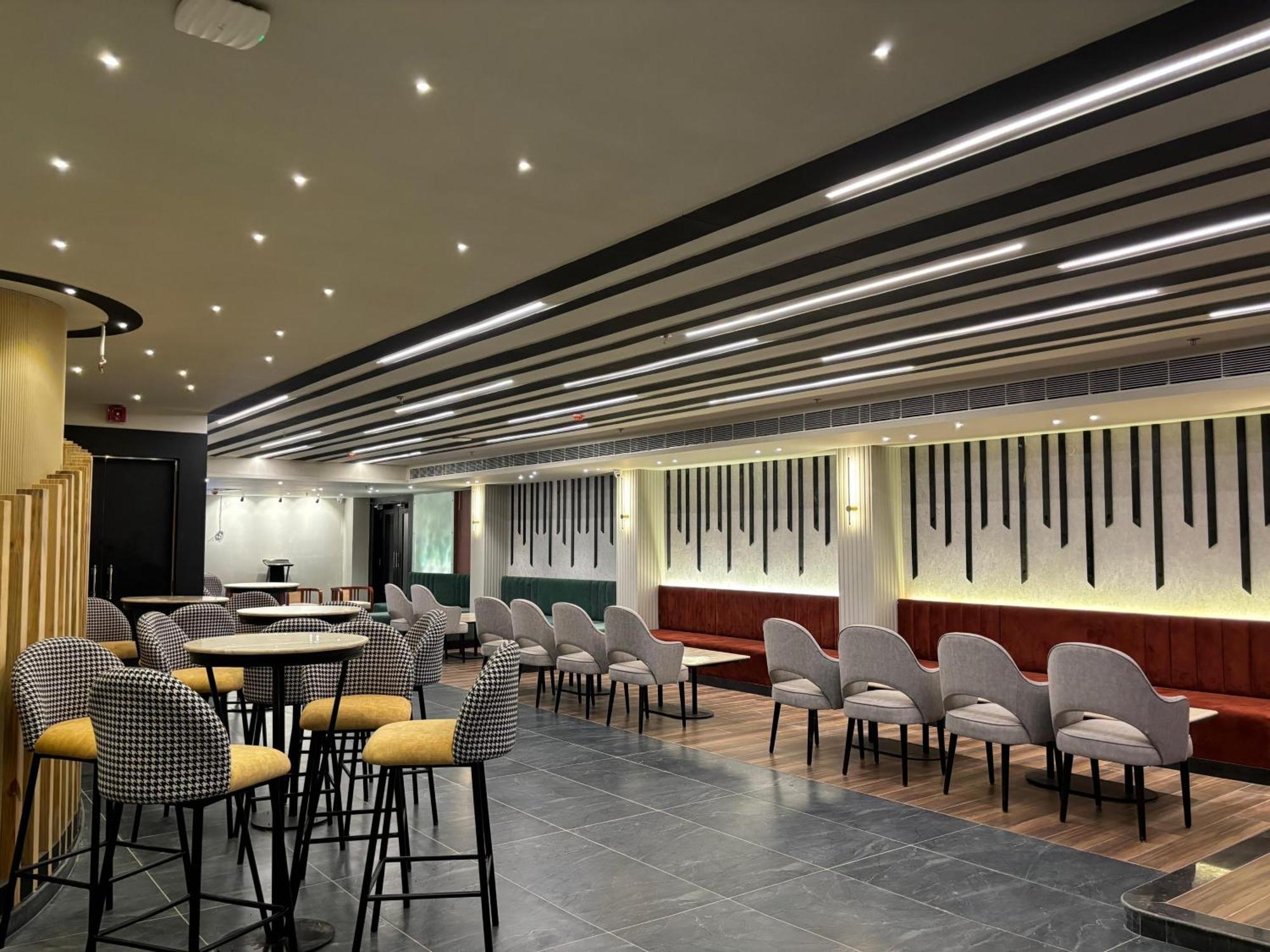 Northin Hotel Kalkuta Zewnętrze zdjęcie