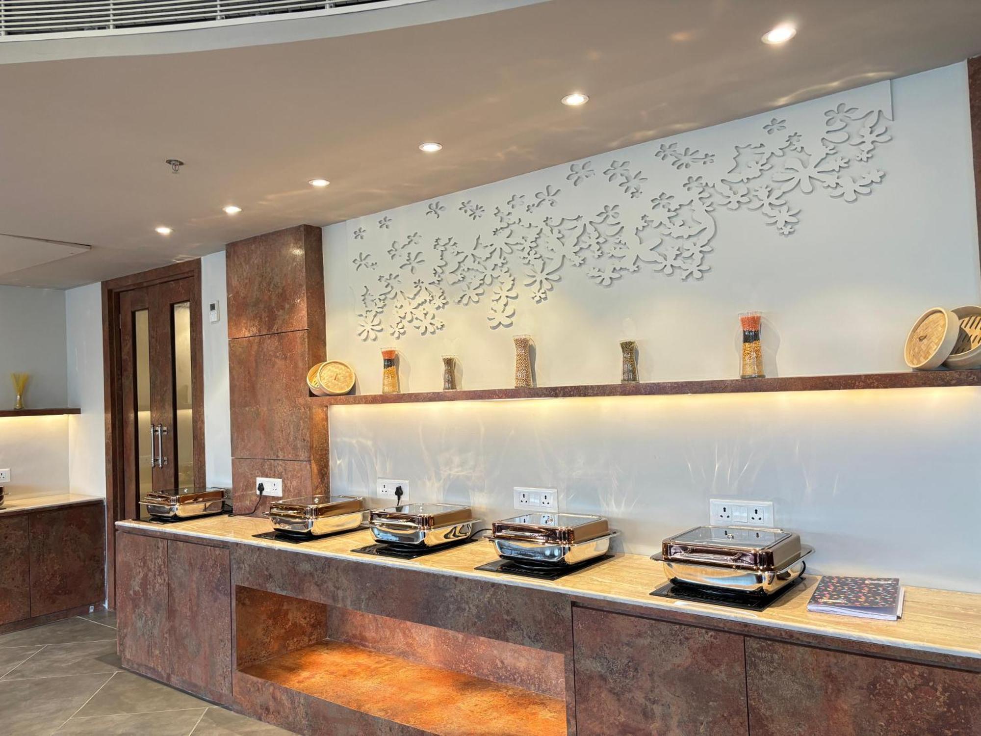 Northin Hotel Kalkuta Zewnętrze zdjęcie