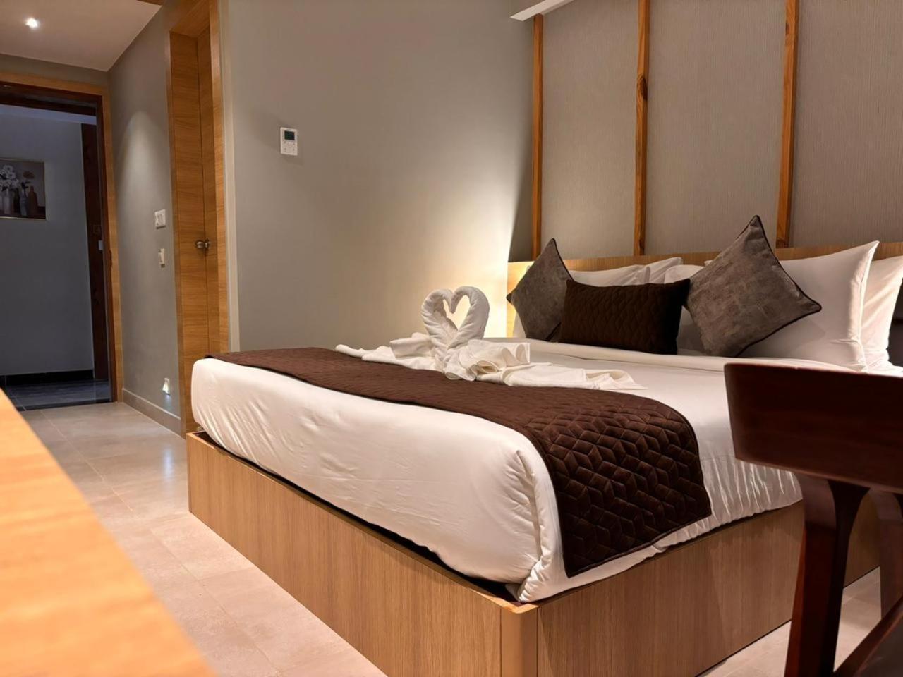 Northin Hotel Kalkuta Zewnętrze zdjęcie