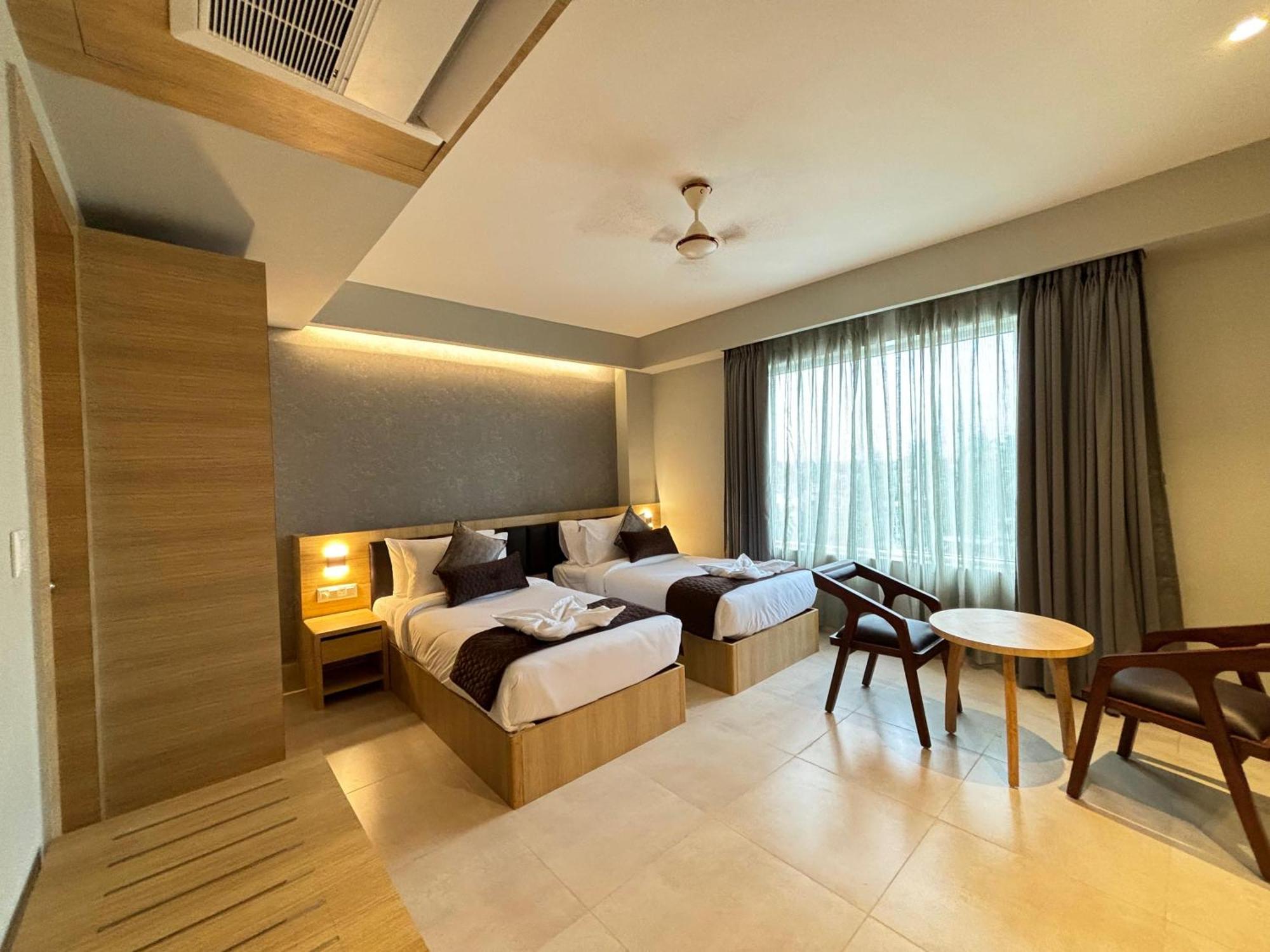 Northin Hotel Kalkuta Zewnętrze zdjęcie