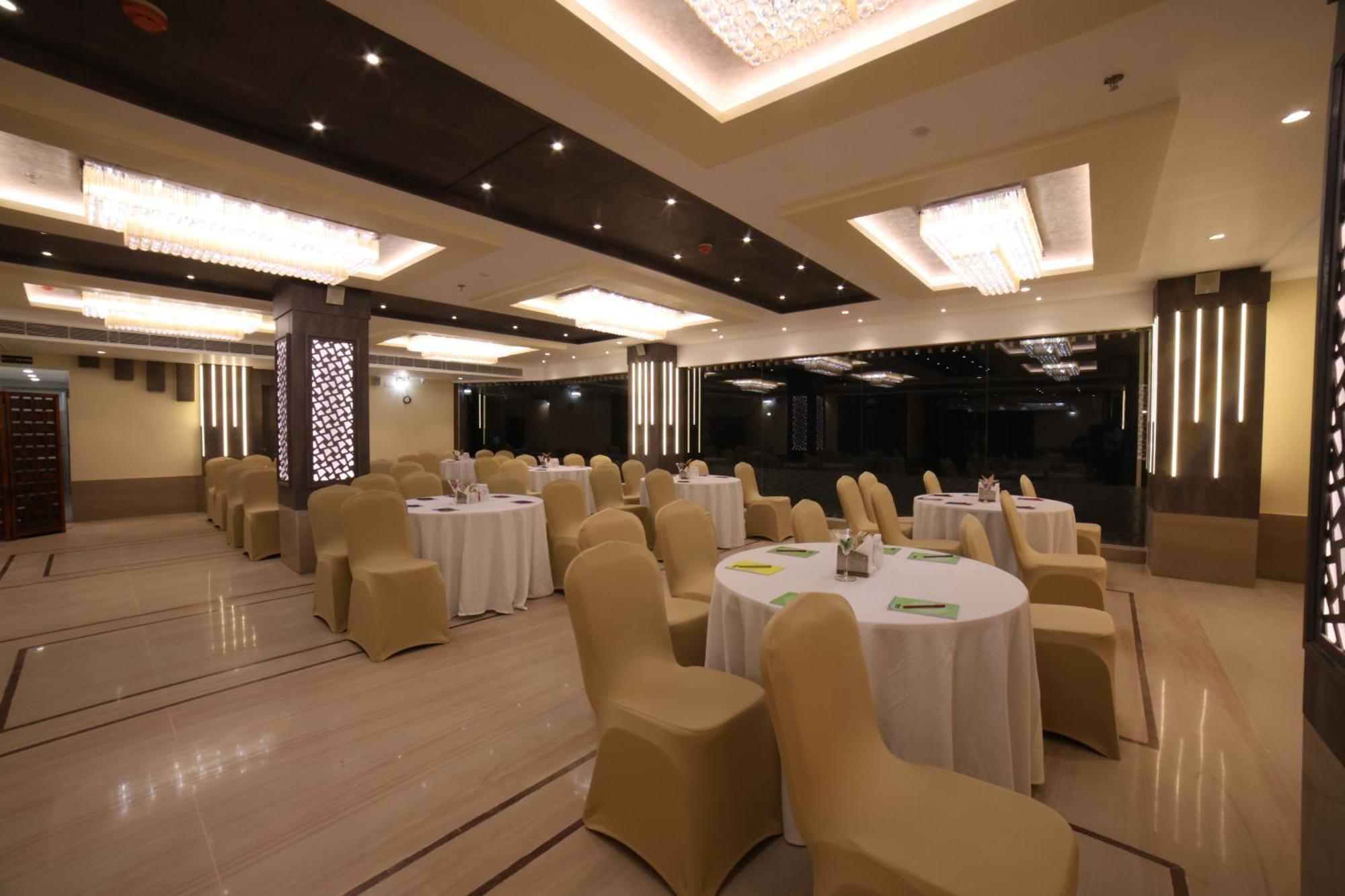 Northin Hotel Kalkuta Zewnętrze zdjęcie